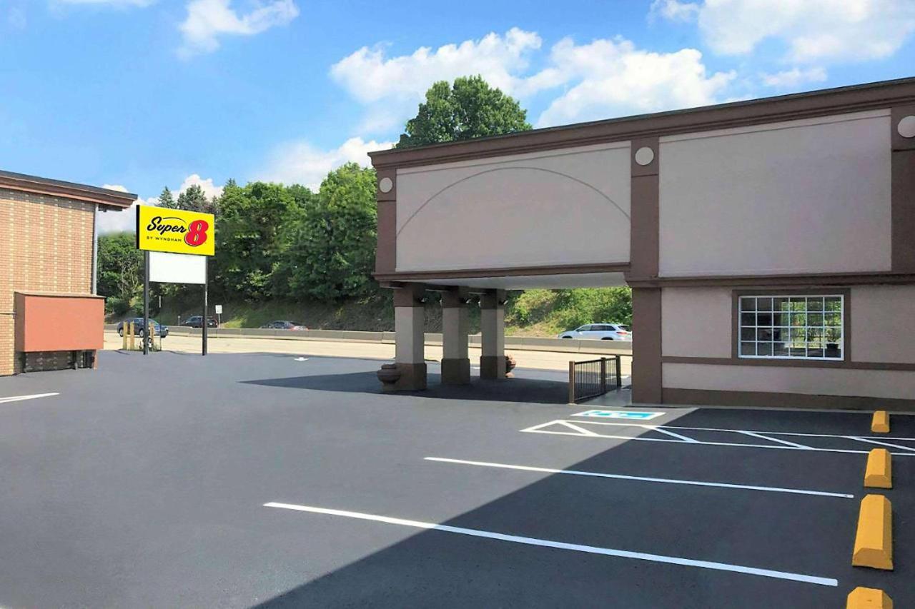 Super 8 By Wyndham Greensburg Eksteriør billede
