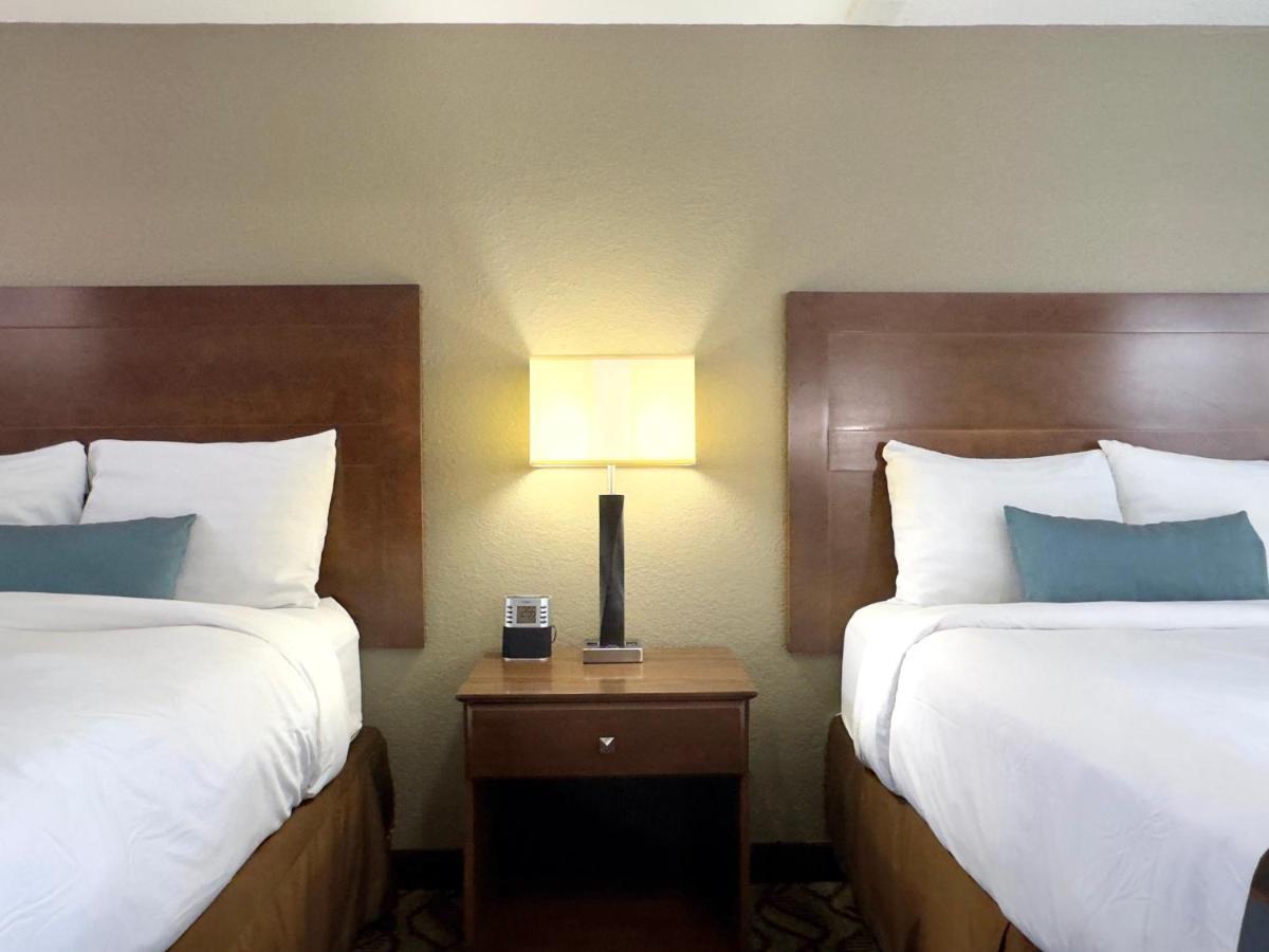 Super 8 By Wyndham Greensburg Eksteriør billede
